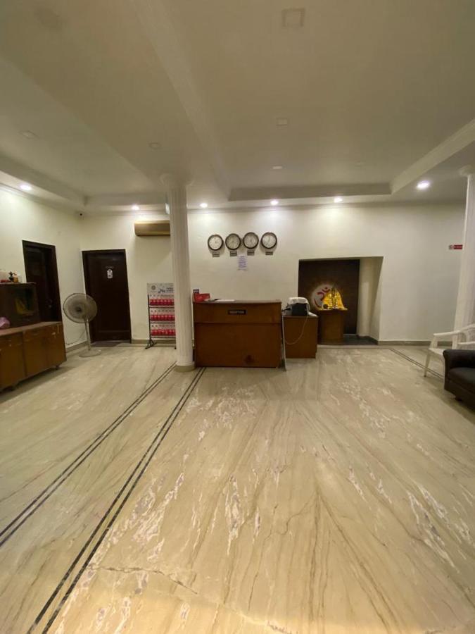 Lavi Hotel Hari Darshan - 10 Meter From Golden Temple Amritsar Exterior foto