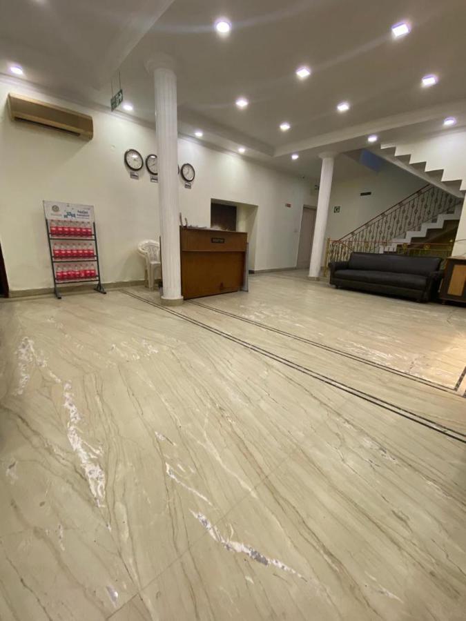 Lavi Hotel Hari Darshan - 10 Meter From Golden Temple Amritsar Exterior foto